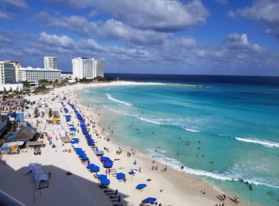 Beach Front Renewed Apartment Cancún Exterior foto
